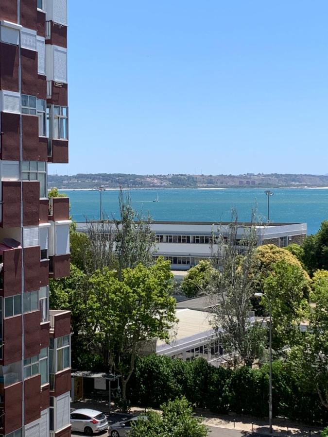 The Apartment Near The Beach In Oeiras Paço de Arcos Exterior foto